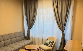 Kamy-Sophia Apartment